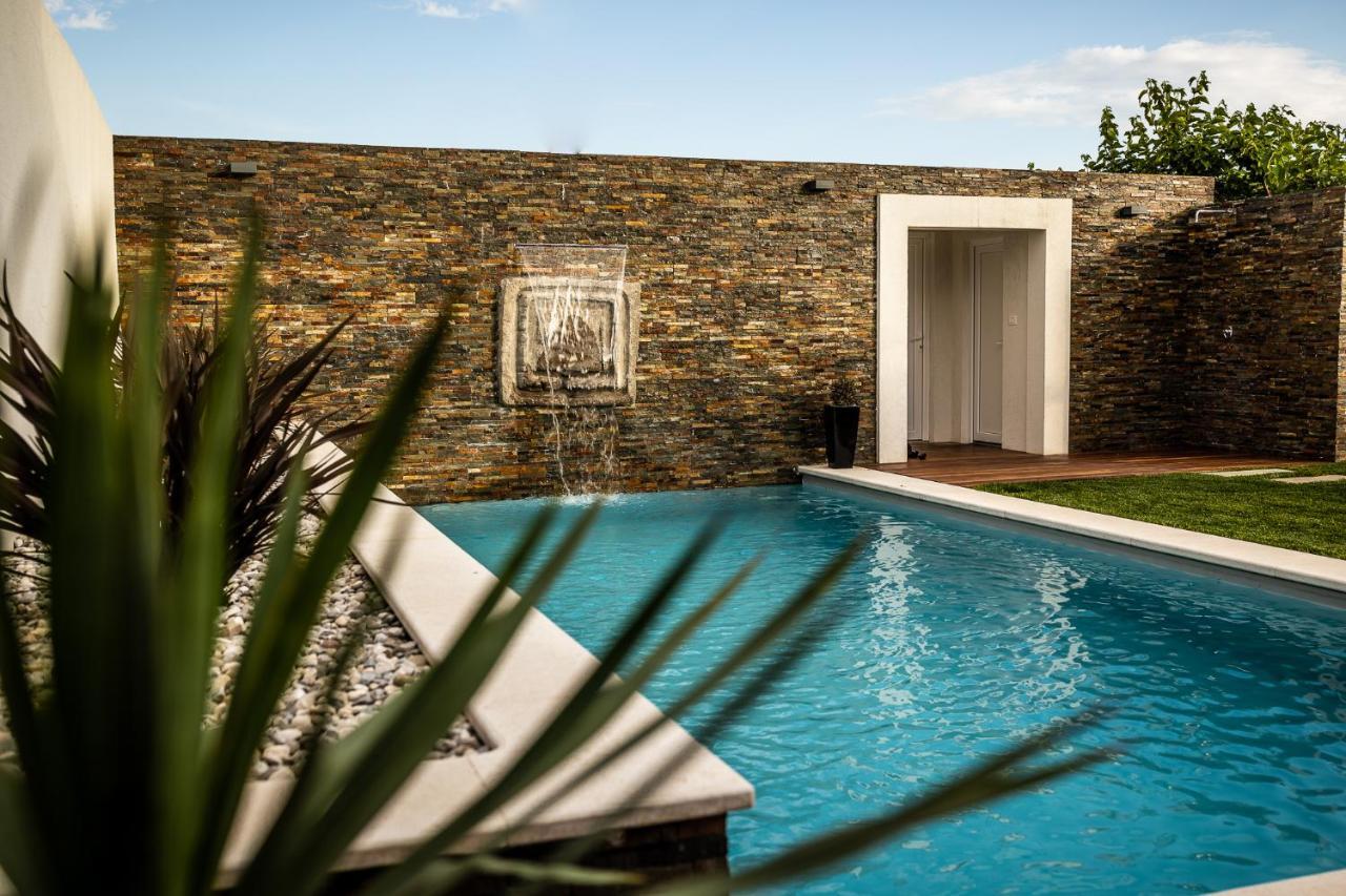 Zgornje Skofije Villa Sunset Pool & Spa Apartments מראה חיצוני תמונה
