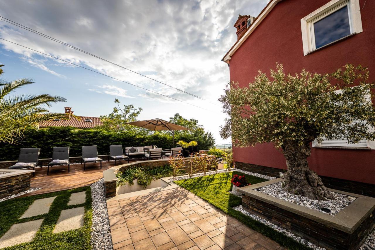 Zgornje Skofije Villa Sunset Pool & Spa Apartments מראה חיצוני תמונה